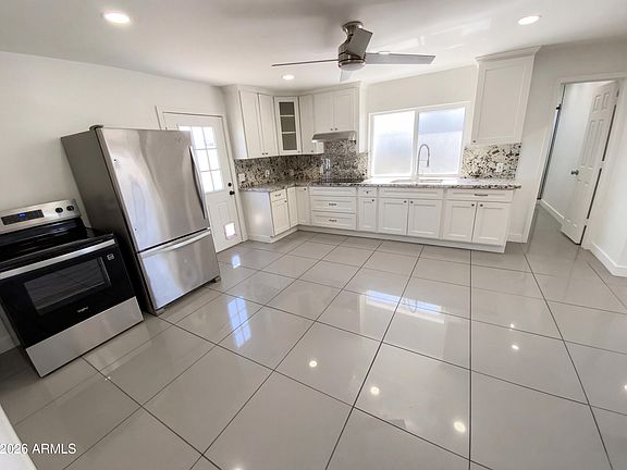 2nd image of 15633 N GREASEWOOD Street