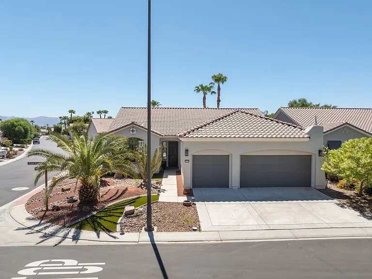 40378 Corte San Carlos — Photo 3