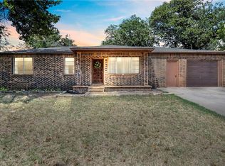 1927 S Harrah Rd, Harrah, OK 73045