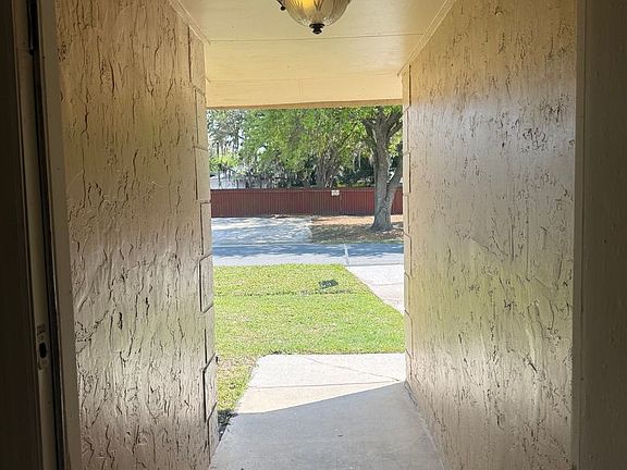 4th image of 62 Dorset Dr