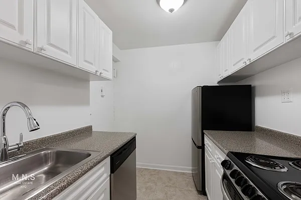 Rented by MNS | media 13