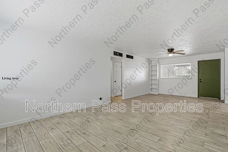 3 bed, 2.0 bath, 1252 sqft, $1,545 — Photo 4