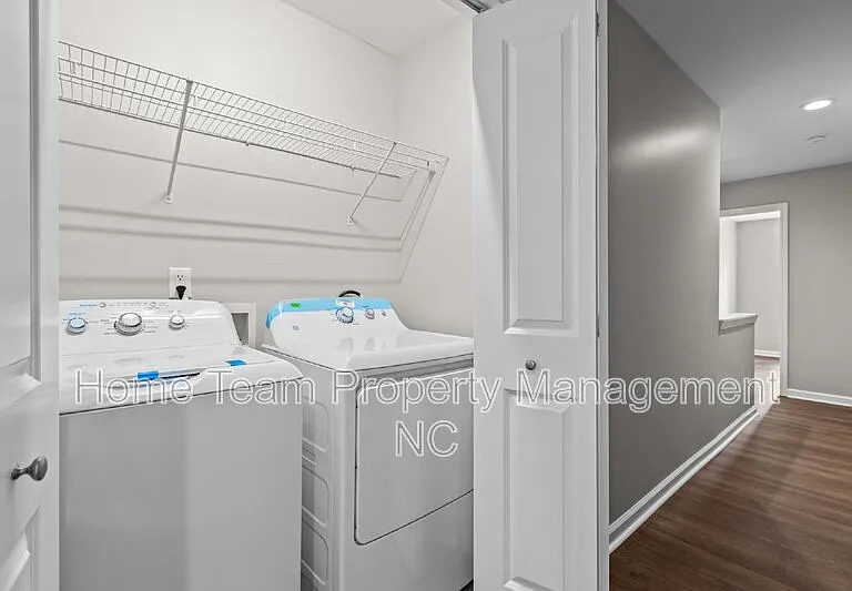 214 N Guthrie #B — Photo 7