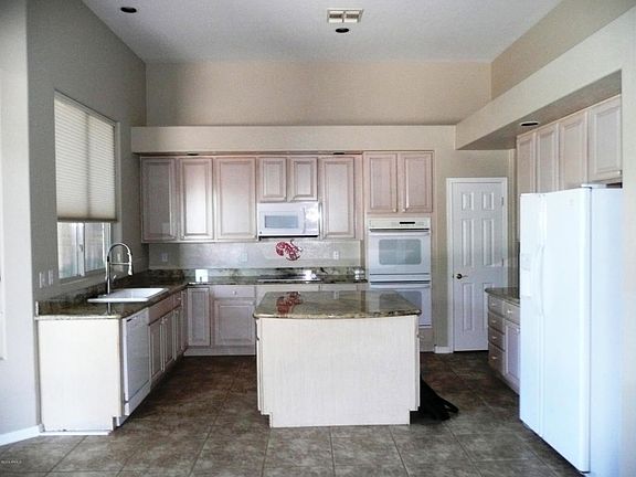 5th image of 10920 N 126th Way