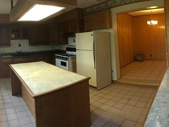 3rd image of 5701 Sammy Ln