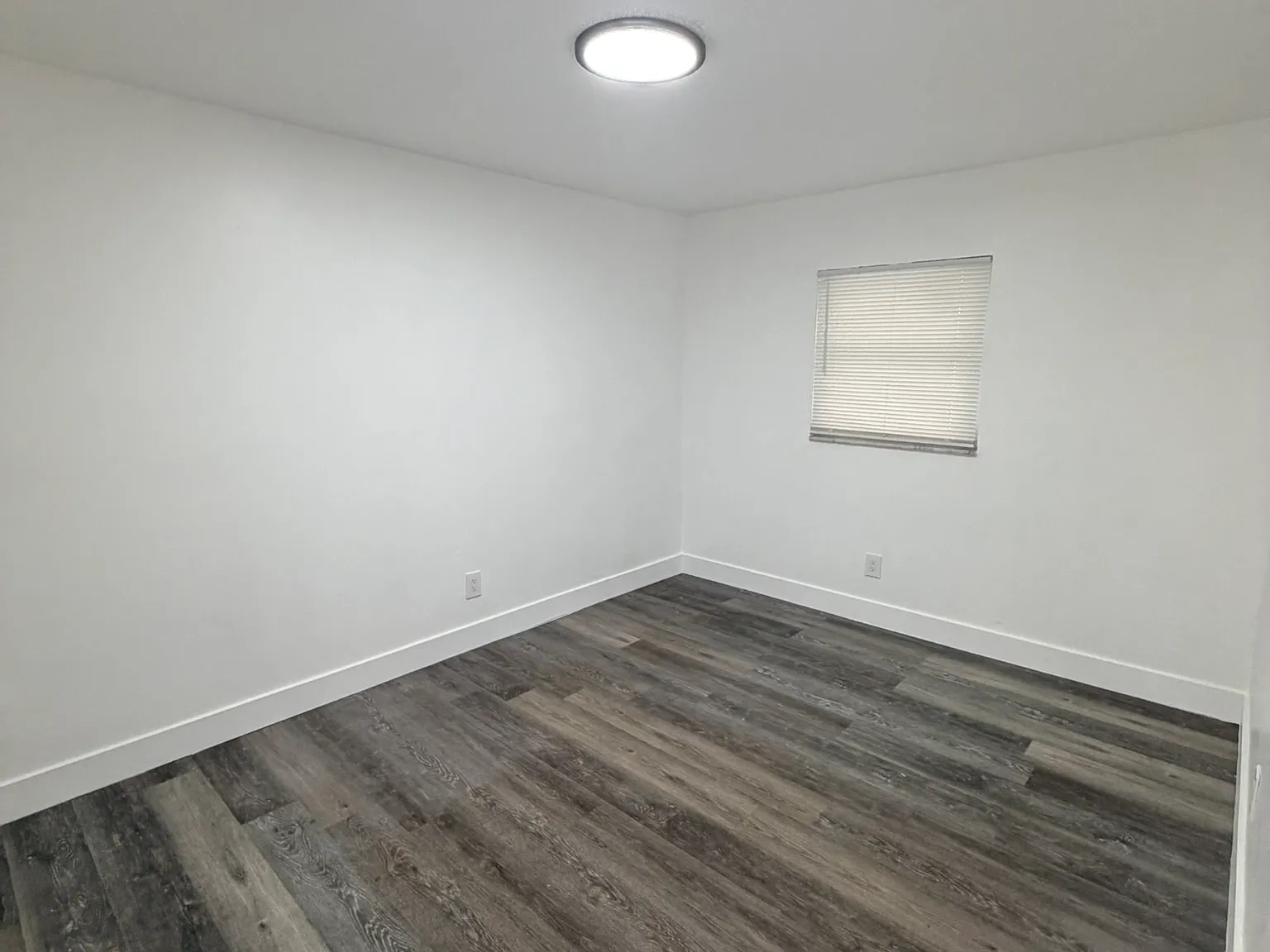 2 bed, $1,200 — Photo 3