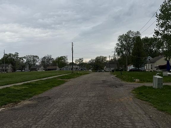 4th image of 2246 Aberdeen Ave