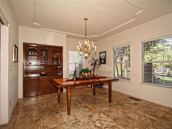5th image of 125 Mountain Oak Ct