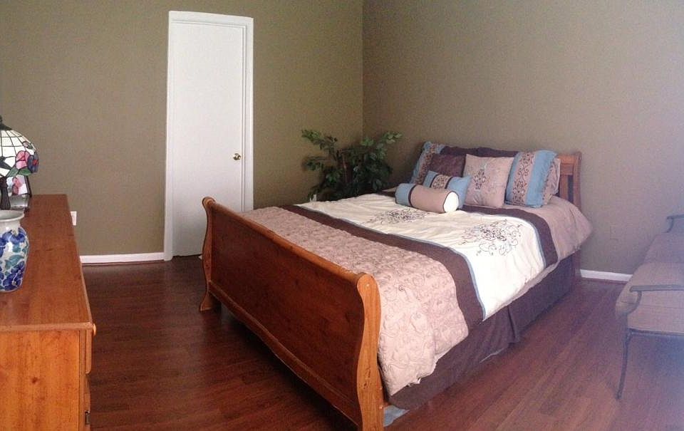 1st image of 43 White Pine Cir APT 202