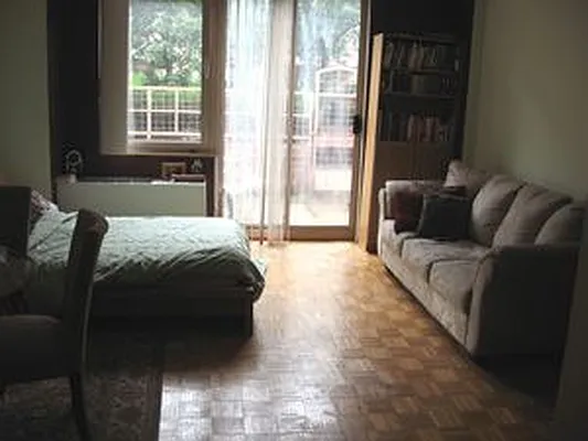 Sold by Douglas Elliman | media 20