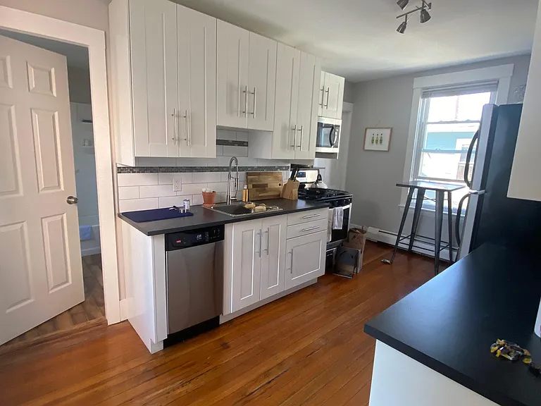 34 Springfield St — Photo 4
