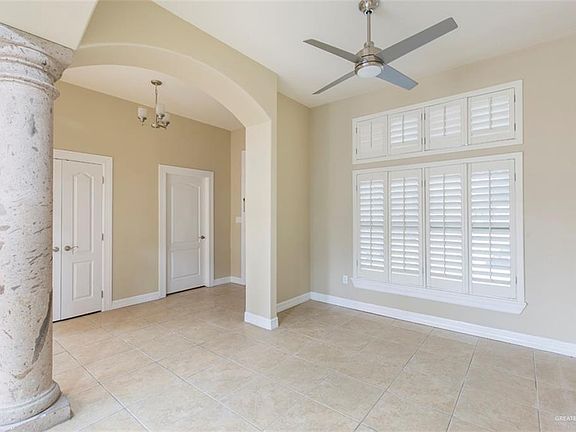 2nd image of 1005 Dennise Ct