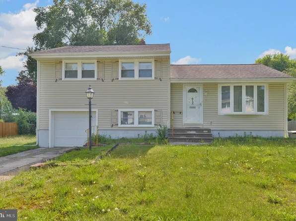 1 Hawthorne Rd, Gibbsboro, NJ 08026