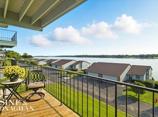 1715 River Rd APT 72, Saint Clair, MI 48079