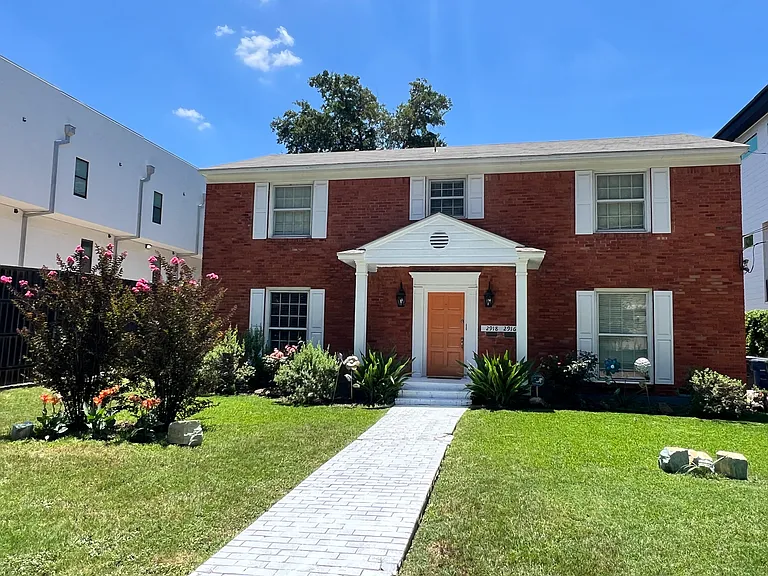 2918 Raleigh St — Photo 4