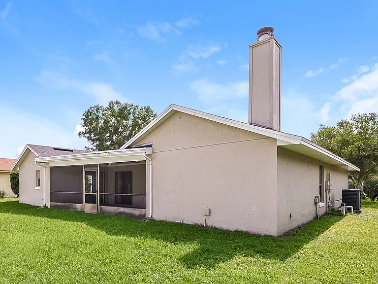 1014 Dishman Loop — Photo 16
