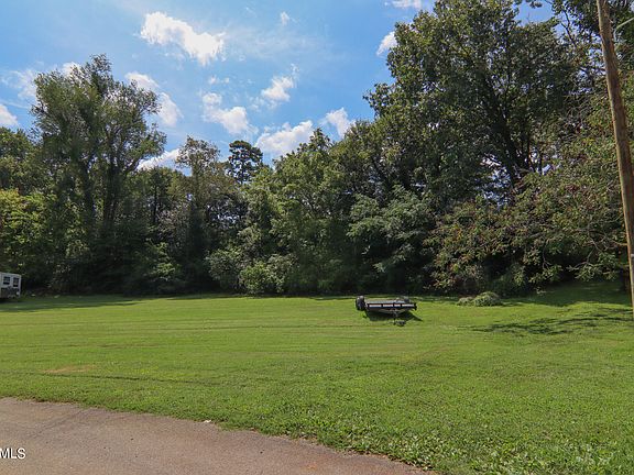 2nd image of 2314 Forestwood Cir