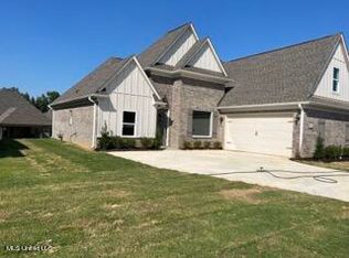 1578 Fall Garden Dr, Hernando, MS 38632