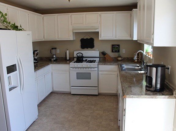 5th image of 3598 N Sierra Way