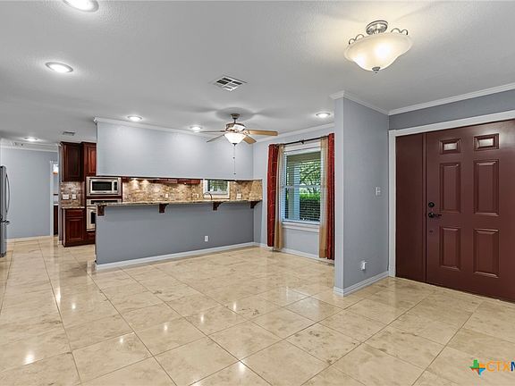 5th image of 3745 Canyon Heights Rd