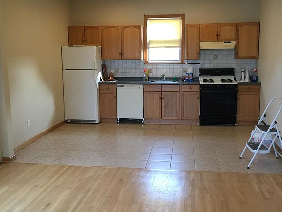 2nd image of 122 Forest Ave Floor 2