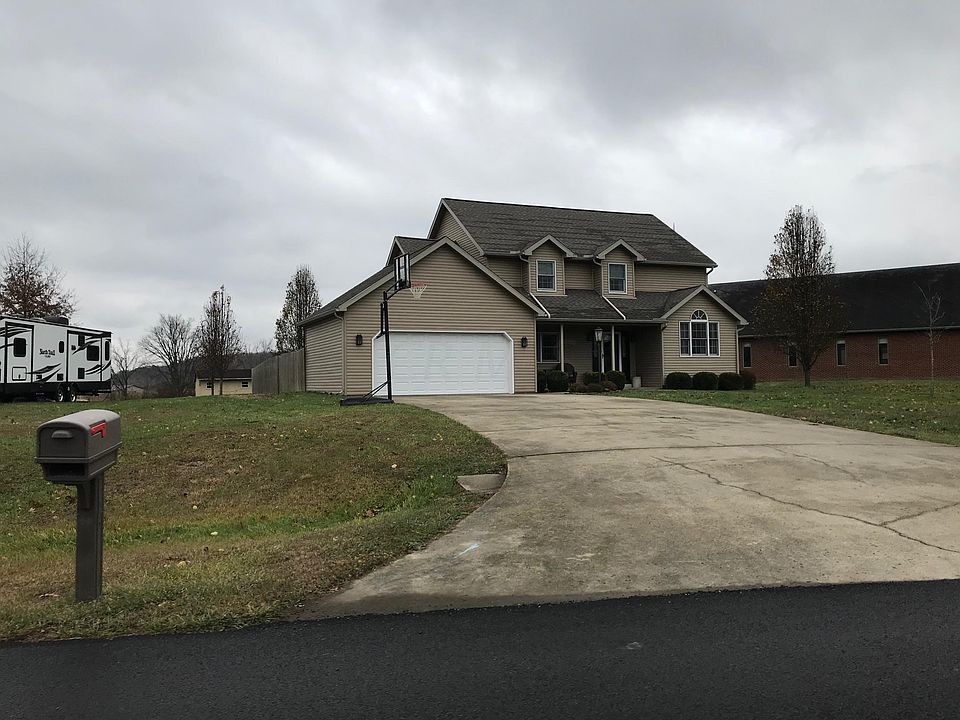 1st image of 76 Rolling Meadows Dr
