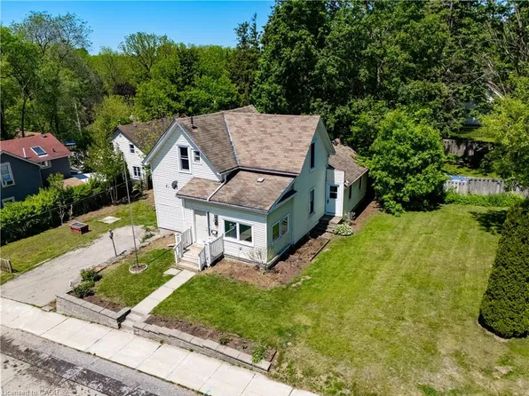 176 Ann St, Ingersoll, ON N5C 2G6