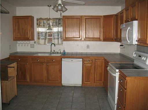 2nd image of 668 Wall Blvd