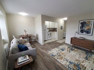 678 King St W #1, Kingston, ON K7M2E8
