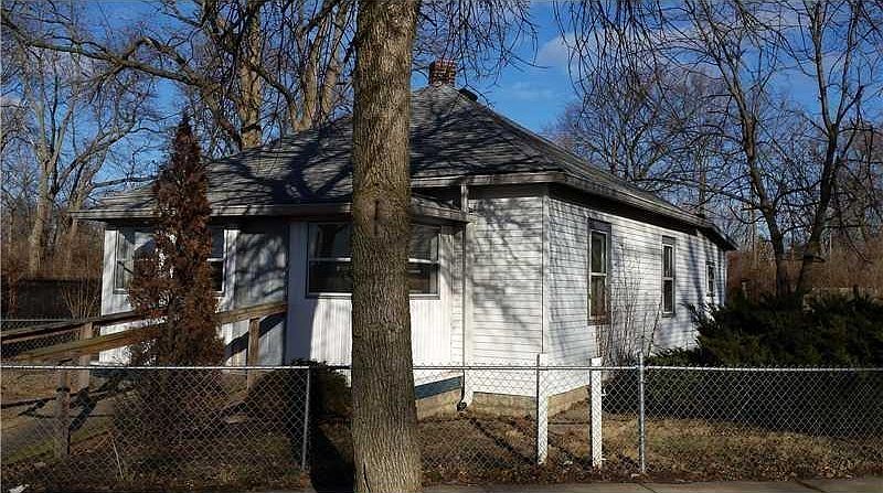 2nd image of 2735 Burton Ave