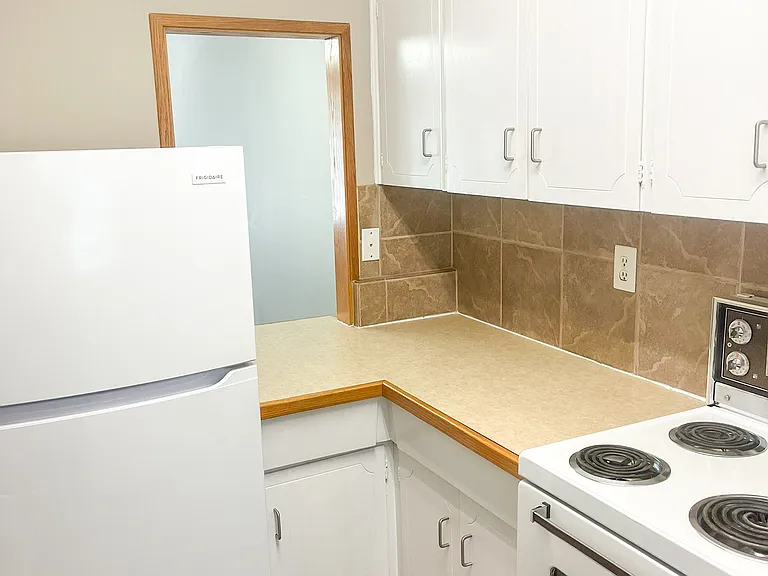 627 Lilac Ave — Photo 6