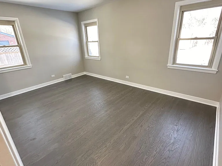 2049 Hagen Ln — Photo 8