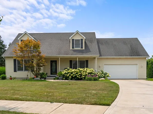 1367 Sunriver Ln, New Haven, IN 46774