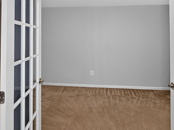 5th image of 5363 S Center Dr