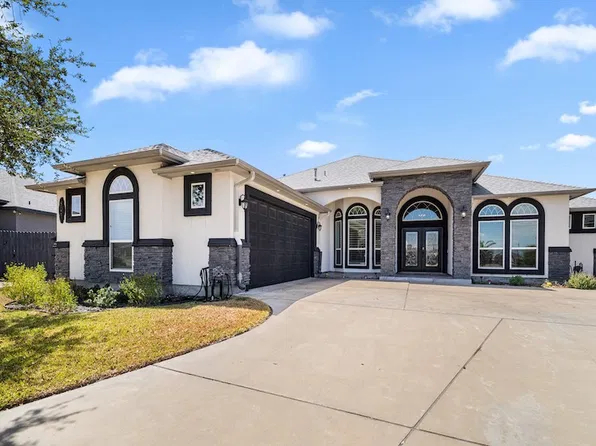 8101 Denali Dr, Corpus Christi, TX 78414