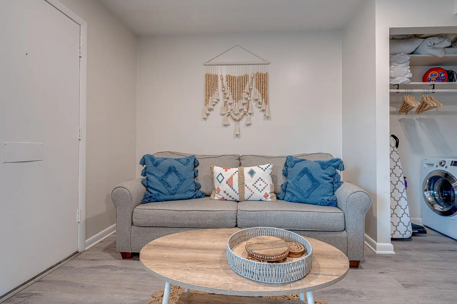 1 bed, 1.0 bath, 430 sqft, $2,275 — Photo 2