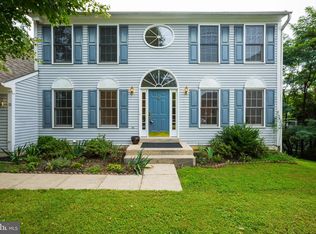 10 Red Granite Ct, Gaithersburg, MD 20877