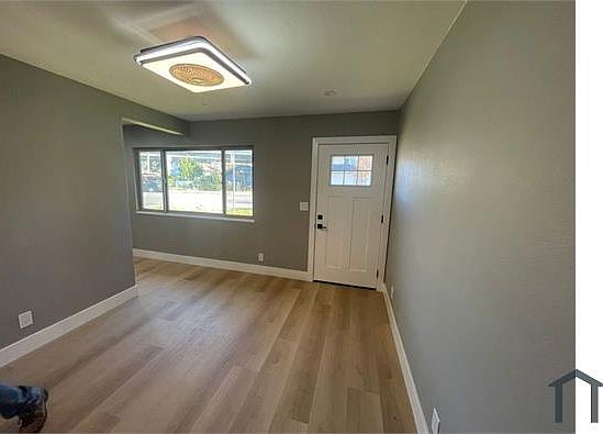 5th image of 789 Remo St