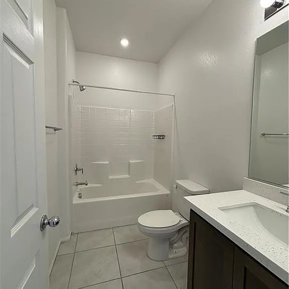 5672 Sartorial St — Photo 23