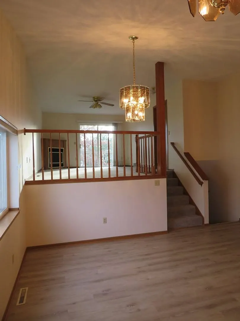 5671 Gables Dr — Photo 4
