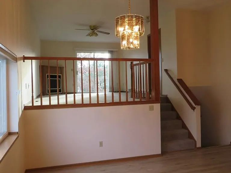 5671 Gables Dr — Photo 4