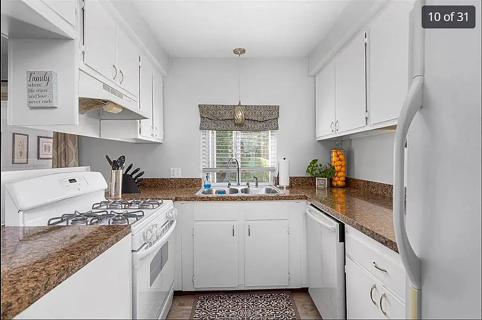 2 bed, 1100 sqft, $2,450 — Photo 4