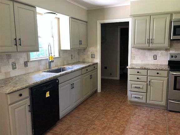 3rd image of 11548 Cobb St