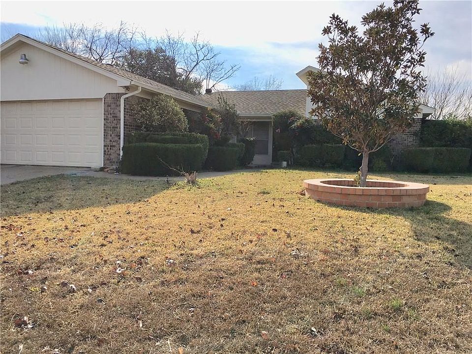 1st image of 6900 Misty Meadow Dr S