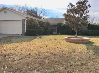 6900 Misty Meadow Dr S, Fort Worth, TX 76133