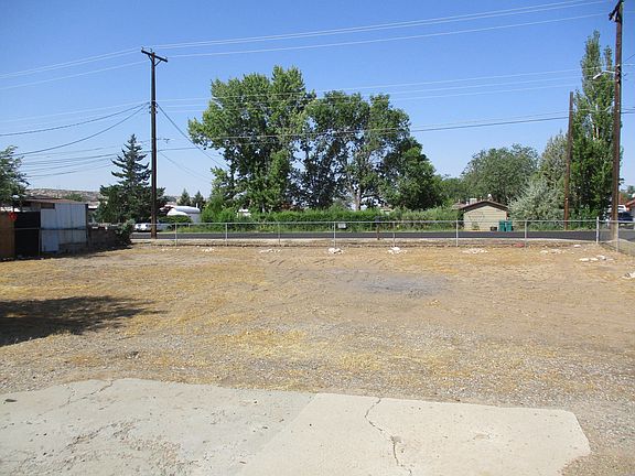 3rd image of 1201 Bramble Ave