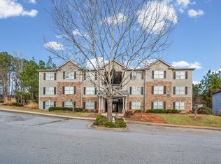 1202 Fairington Club Dr, Lithonia, GA 30038