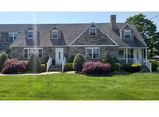 28 Bohack Ct APT 7, Sayville, NY 11782