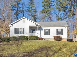 25 Riverside Dr, Palmyra, VA 22963