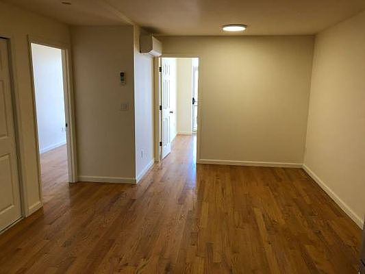 4th image of 90-31 171st St #5C